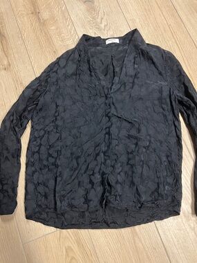 Aritzia Black Sheer Textured V‑Neck Blouse silk blend